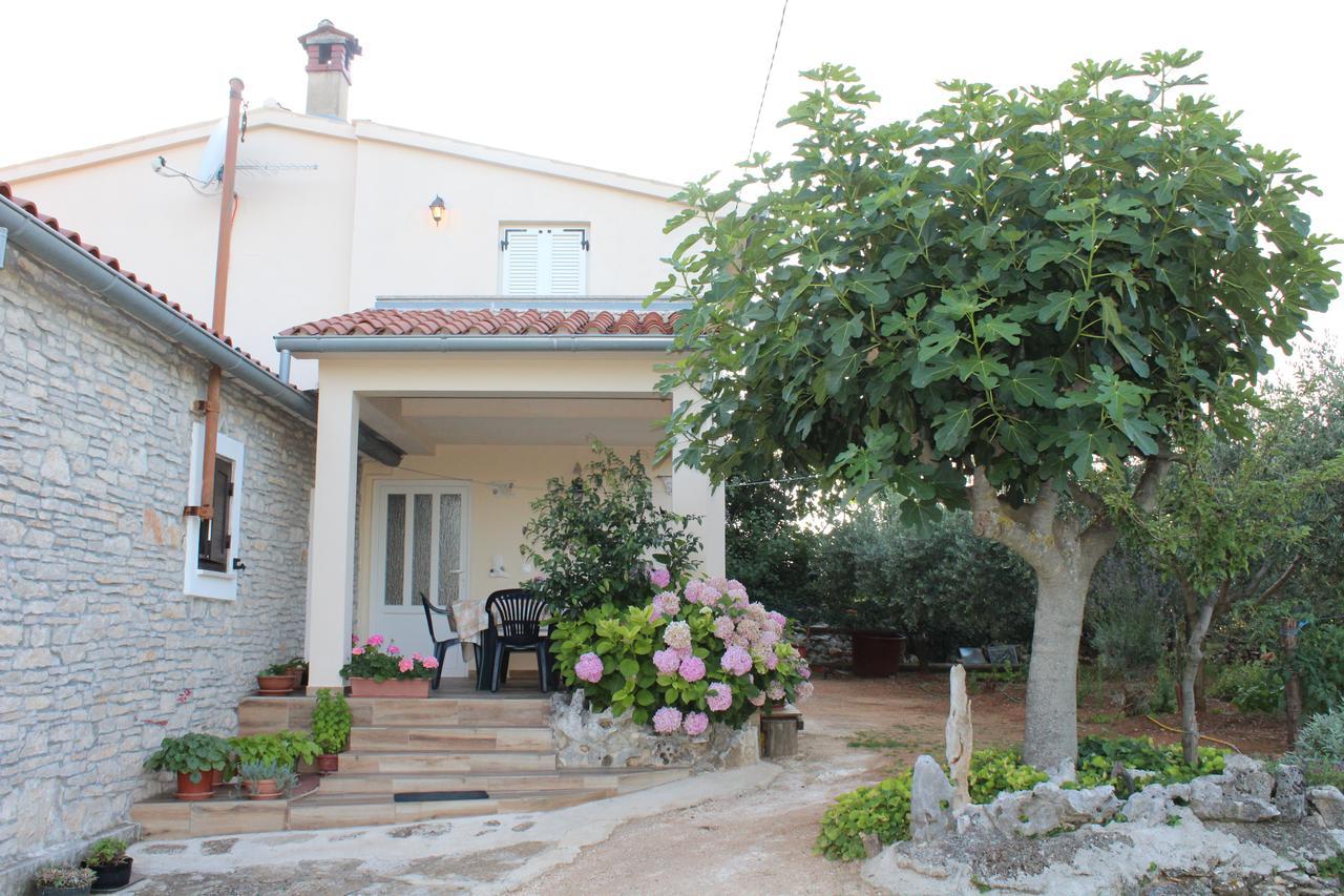 Haus Glavani Barban Zewnętrze zdjęcie